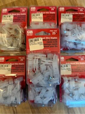 7 Packs Of 25 Gardner Bender Kwik-Mount Wire Staples PWS-1525 Quantity 175